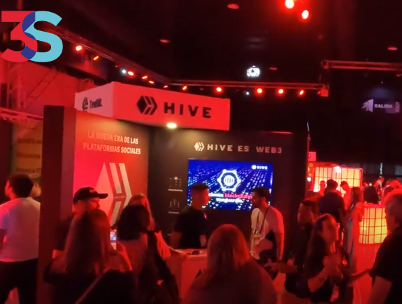 hivebooth.png